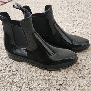 Black rain boots, size 11